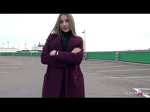 ❤️ ドイツ人スカウトマンは、夢のようにスティール、駐車場のテルテル、お金のためのセクシーに触れることです。 ️❌ at ja.novoporn.ru ❌️❤