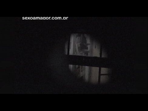 ❤️ ブロンドが空洞のレンガの後ろに隠れた近所の盗撮犯に密かにビデオ撮影される ️❌ at ja.novoporn.ru ❌️❤